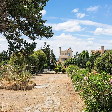 Alluring In With Private Pool * Γεννάδι