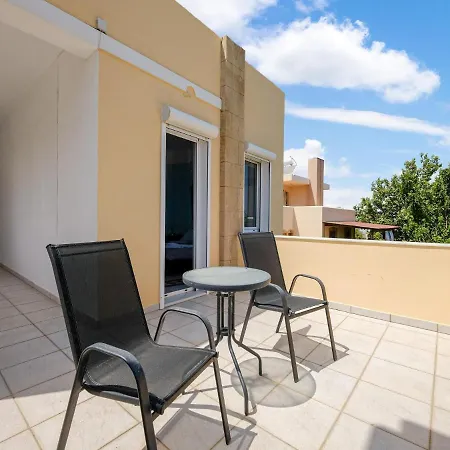 Alluring In With Private Pool * Γεννάδι
